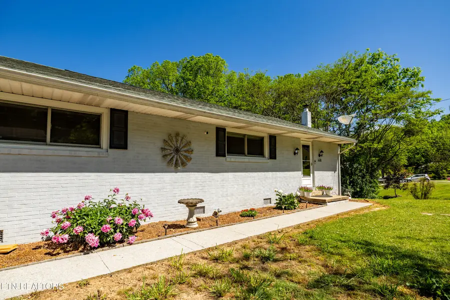 1378 Byrd Circle, Kingston, TN 37763 - #3