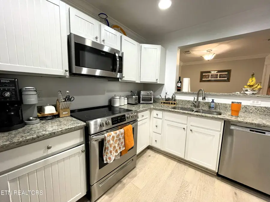 3930 Cherokee Woods Way #102, Knoxville, TN 37920 - #2