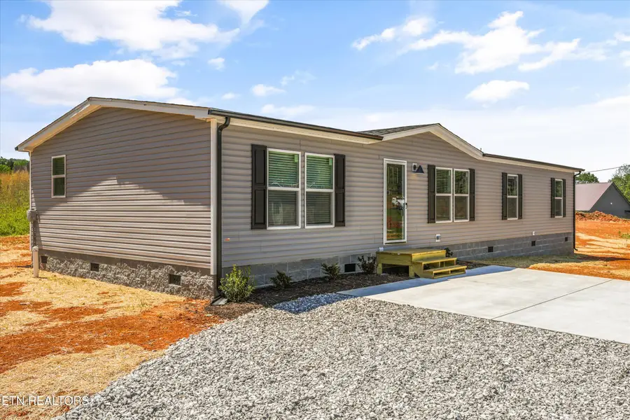 206 Edgewood Drive, Sweetwater, TN 37874 - #2