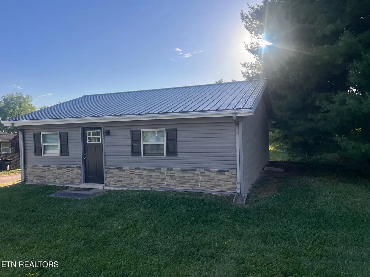 518 Pine Ave, Cookeville, TN 38501 - #1