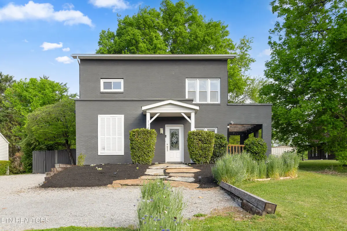 1146 E Lincoln Rd, Maryville, TN 37804 - #1