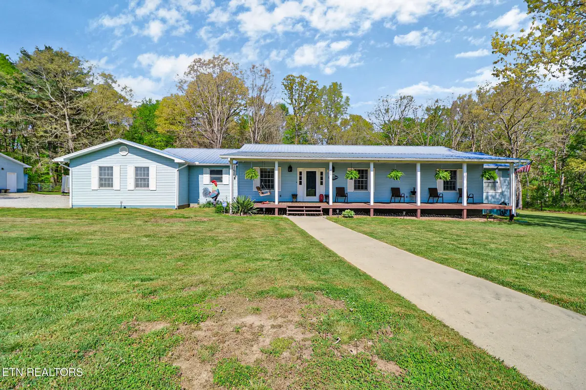 220 Old Gatewood Ford Rd, Jamestown, TN 38556 - #1