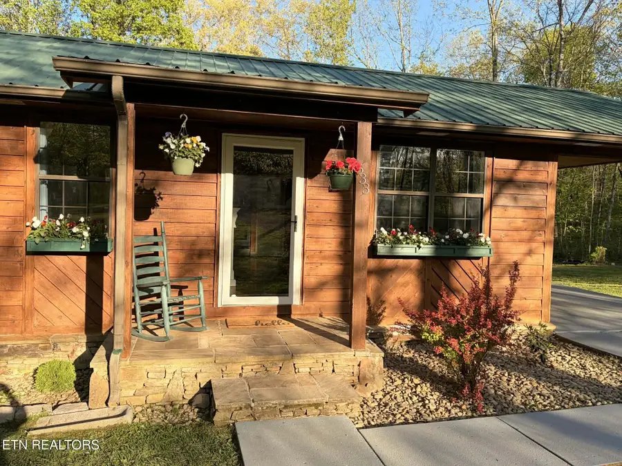 533 Robbins Rd, Crossville, TN 38572 - #3