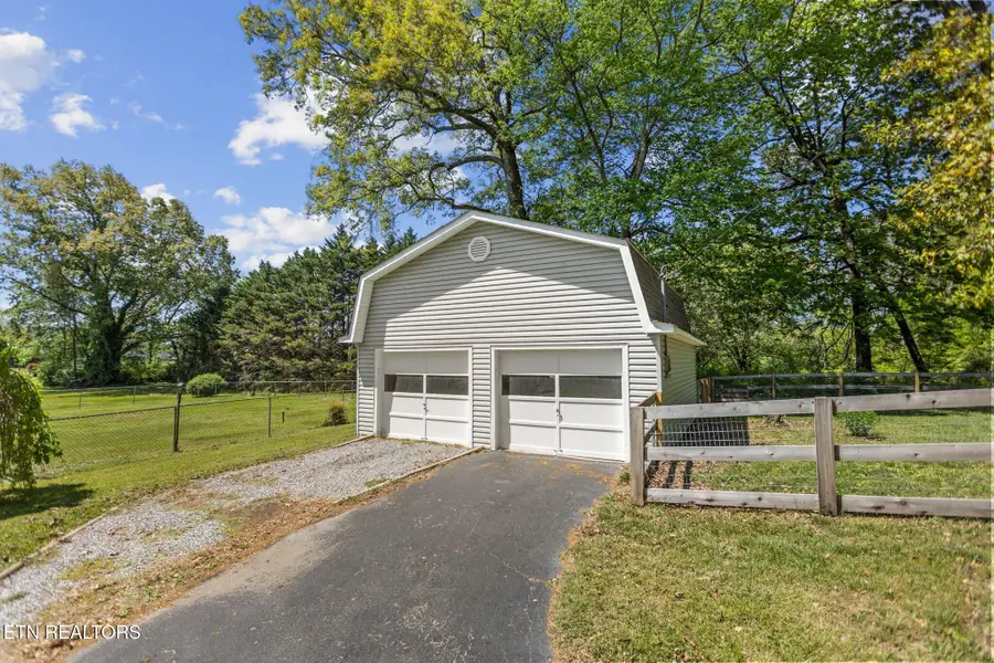 3213 Shady Oak Lane, Knoxville, TN 37931 - #3