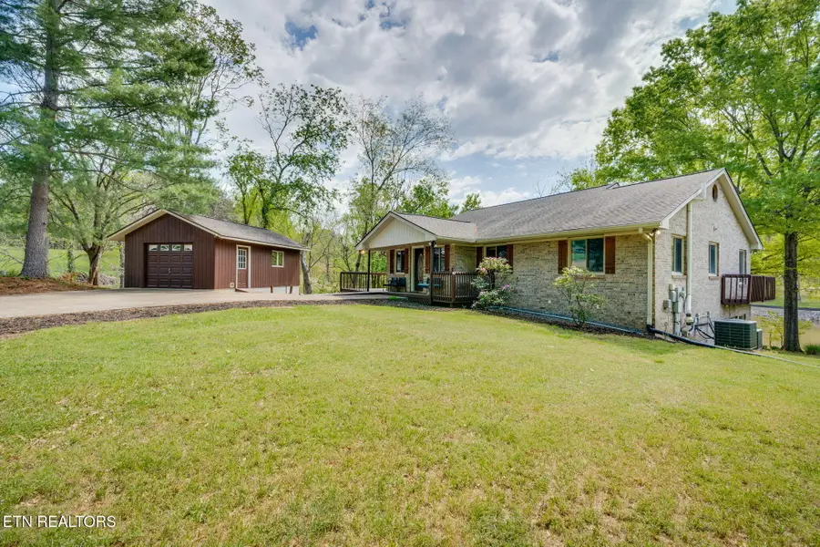 408 Lake Hollow Rd, Piney Flats, TN 37686 - #3