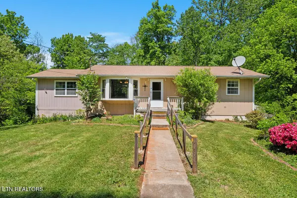 2135 Belt Rd, Knoxville, TN 37920