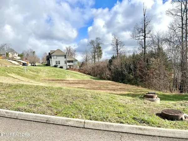 Laurel Ridge Lane, Knoxville, TN 37922
