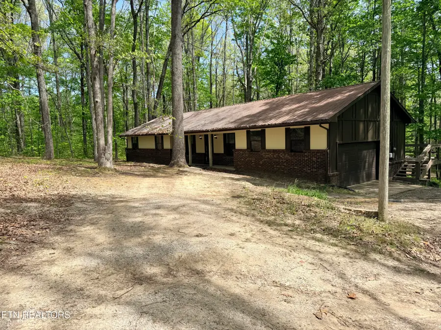 549 Yellow Cliff Estates Rd, Jamestown, TN 38556 - #2
