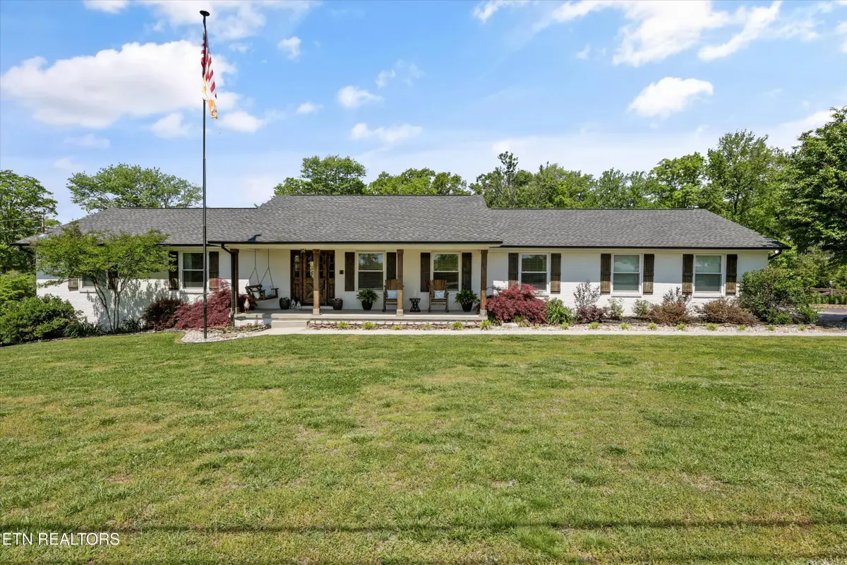 15960 Old Stage Rd, Lenoir City, TN 37772 - #1