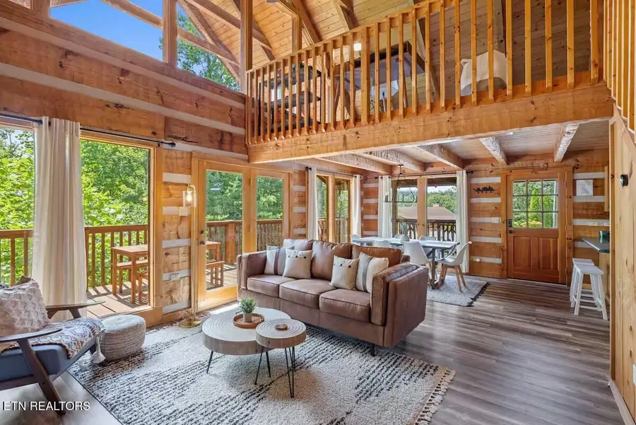 1709 Bear View Rd, Sevierville, TN 37876 - #2