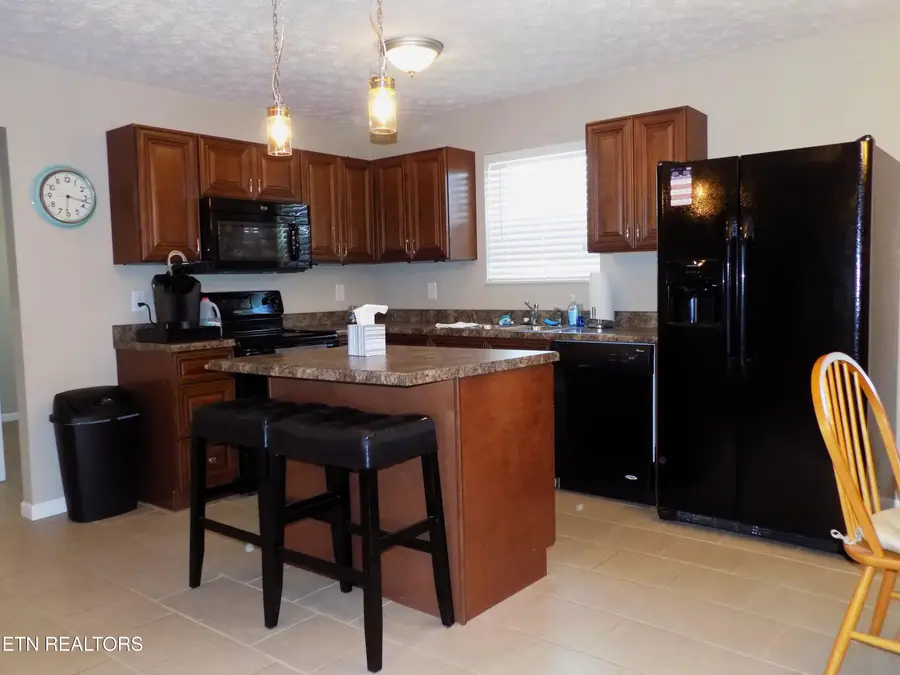 642 Privet Drive, Dandridge, TN 37725 - #2