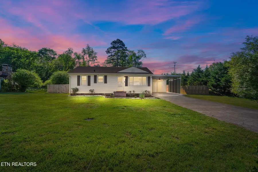 5204 Rowan Circle, Knoxville, TN 37912 - #2