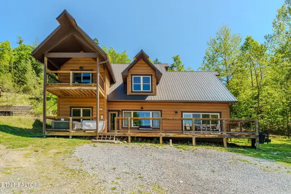 4228 Wears Valley Rd #UNIT 51, Sevierville, TN 37862