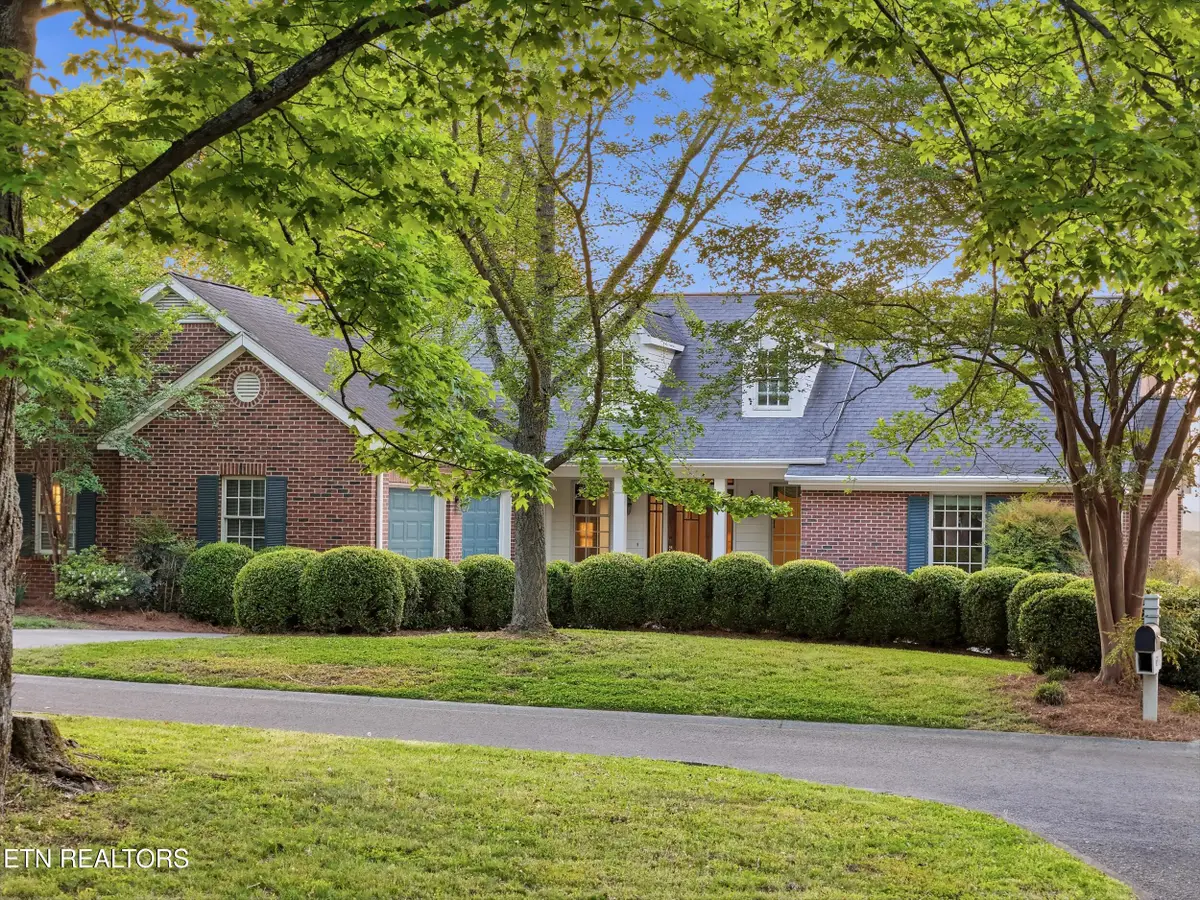 633 Fort Hill St, Loudon, TN 37774 - #1