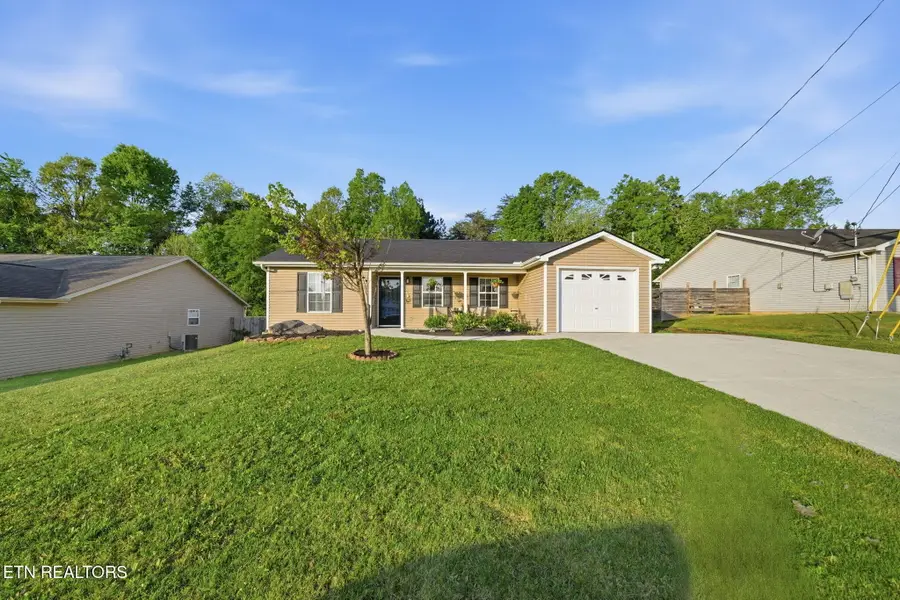 7622 Stonewood Creek, Corryton, TN 37721 - #2