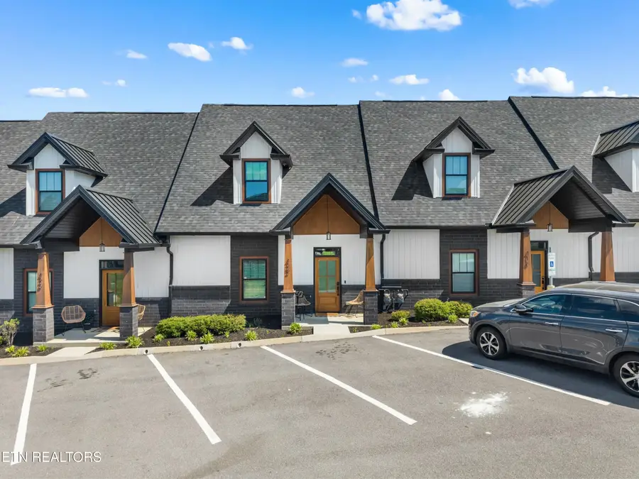 422 Fleeta Williams Way, Pigeon Forge, TN 37862 - #2