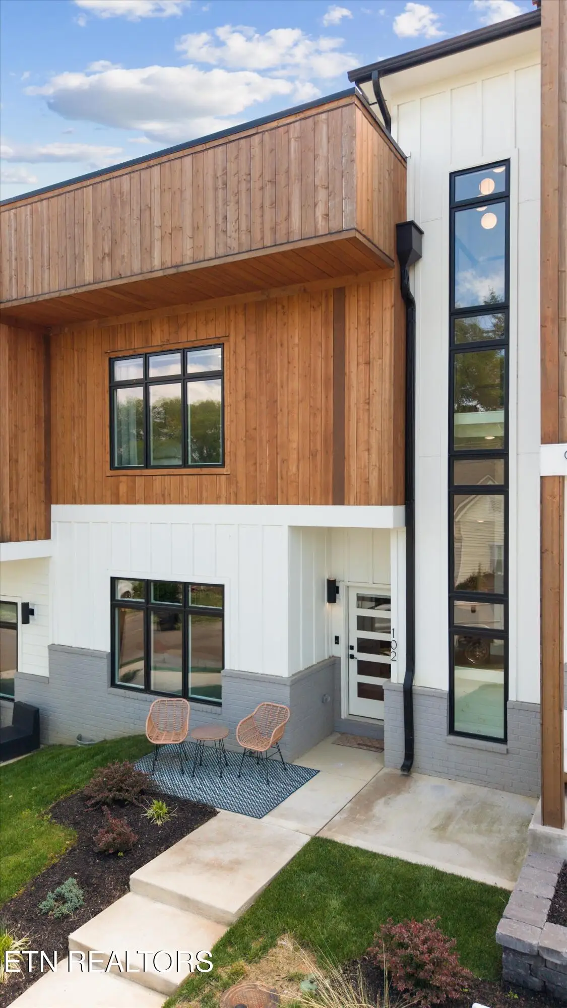 902 Phillips Ave #102, Knoxville, TN 37920 - #1