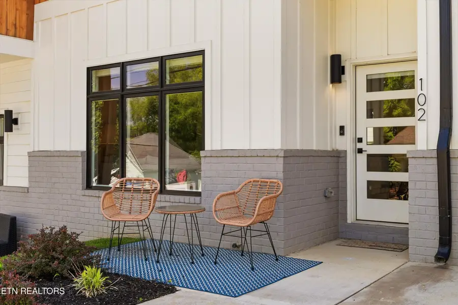 902 Phillips Ave #102, Knoxville, TN 37920 - #3