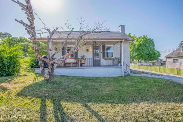 1512 Pickett Ave, Knoxville, TN 37921