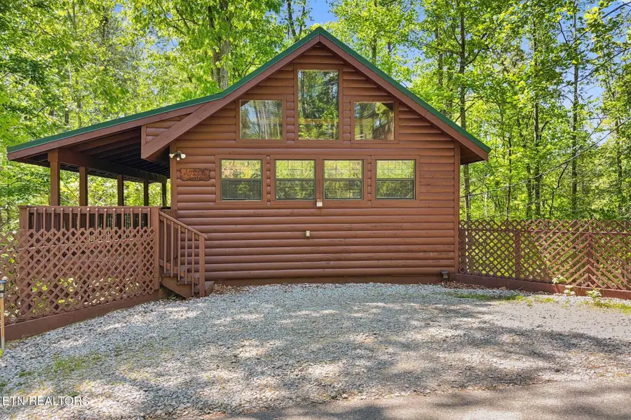 1607 S Mountain View Rd, Sevierville, TN 37876 - #3