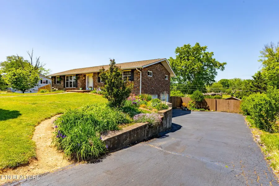 2821 Staffordshire Blvd, Powell, TN 37849 - #3