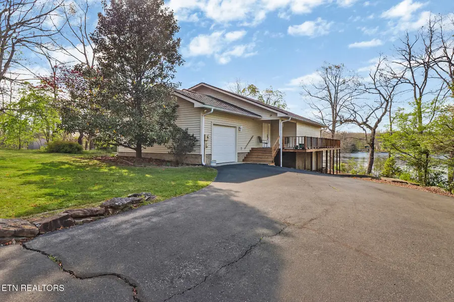 272 N Lake Tr, Monterey, TN 38574 - #3