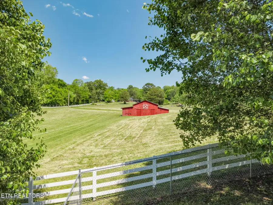 415 Lawnville Rd, Kingston, TN 37763 - #2