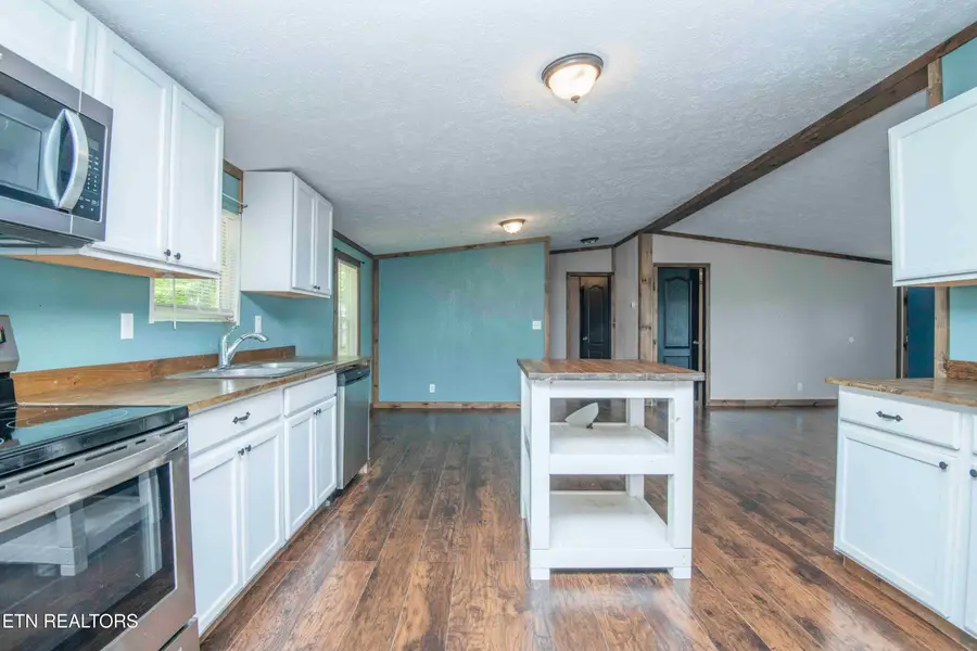 629 Yarnell Rd, Clinton, TN 37716 - #3