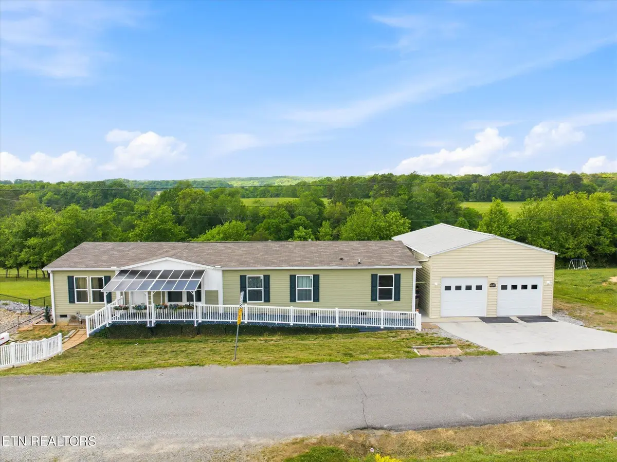 197 Woodby Fridley Rd, Sweetwater, TN 37874 - #1
