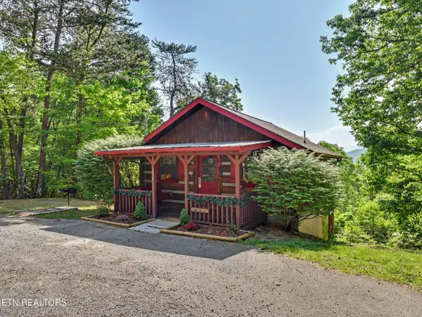 1818 Ridgecrest Drive, Sevierville, TN 37876