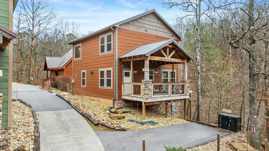 1012 Ravens Ford Way, Sevierville, TN 37876 - #2