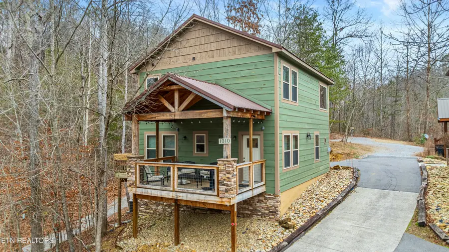 1012 Ravens Ford Way, Sevierville, TN 37876 - #3