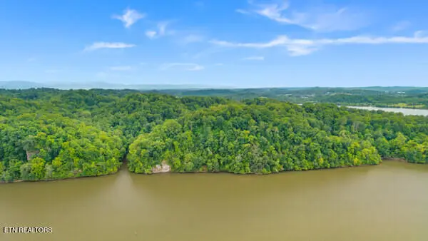 2050 Jones Bend Rd, Louisville, TN 37777 - #1