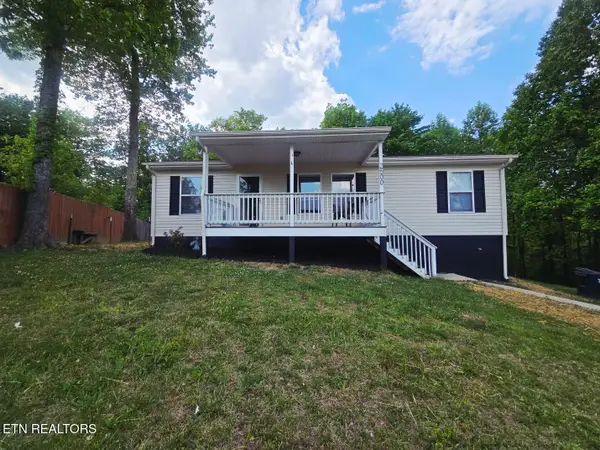 2500 Cherry Fork Rd, Helenwood, TN 37755