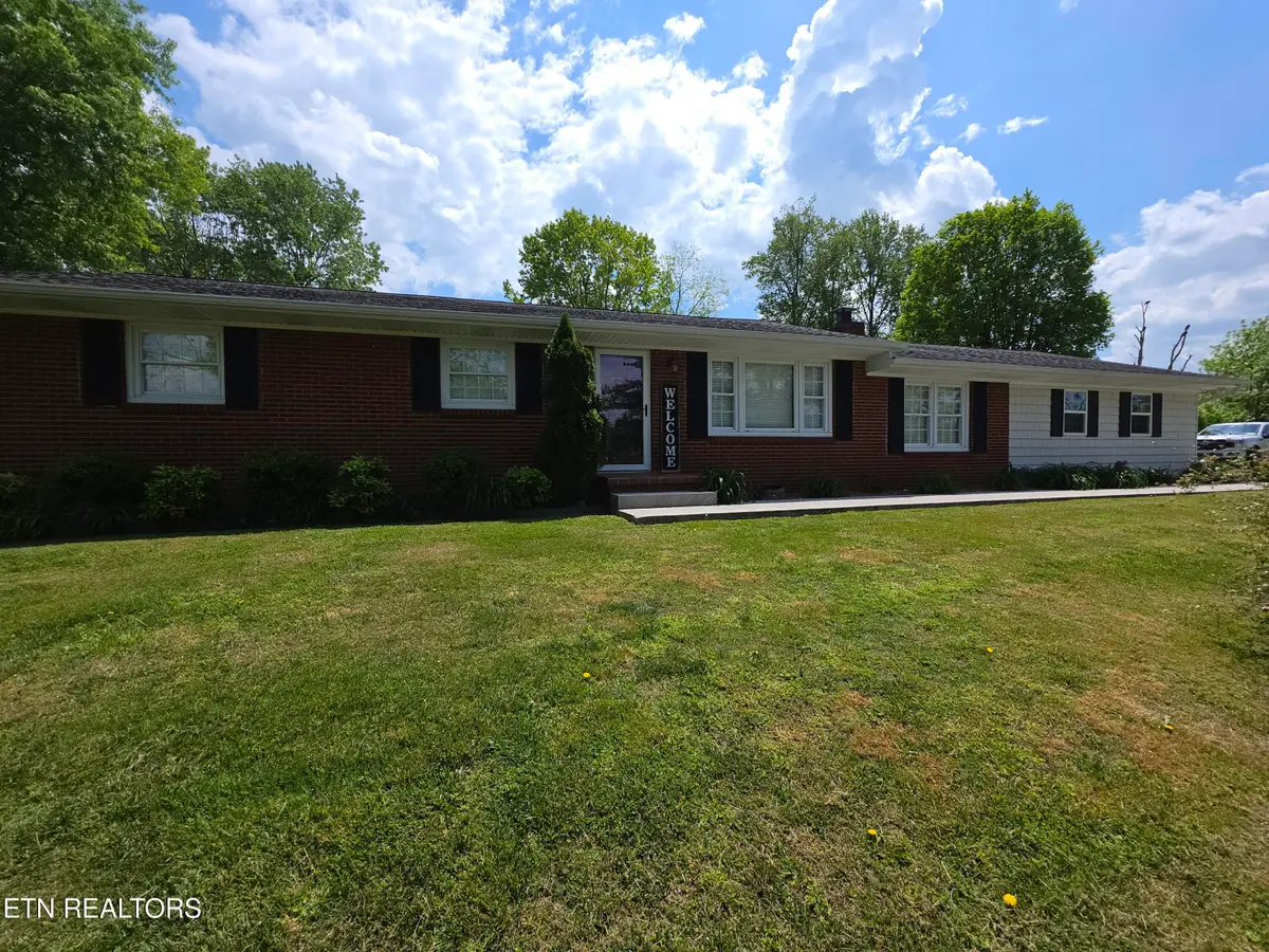 201 Coffey St, Tazewell, TN 37879 - #1