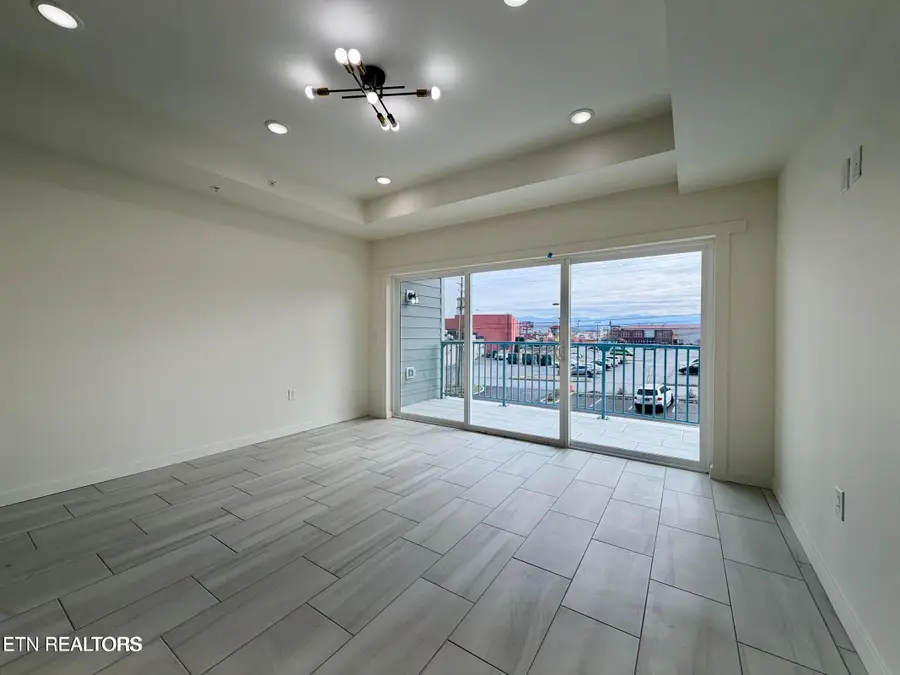 129 Sugarfoot Way #501, Pigeon Forge, TN 37863 - #2