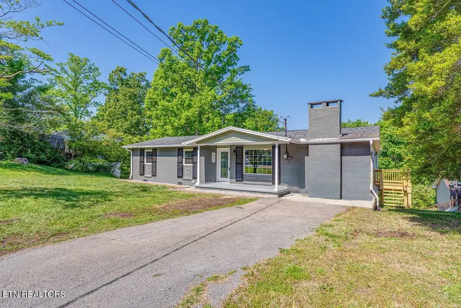513 W Ridgecrest Drive, Kingston, TN 37763 - #3
