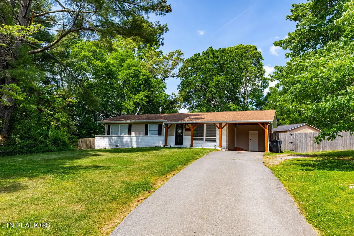 4921 Gettysburg Rd, Knoxville, TN 37921 - #1