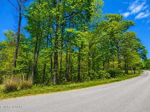 Rodgers Rd, Crossville, TN 38572