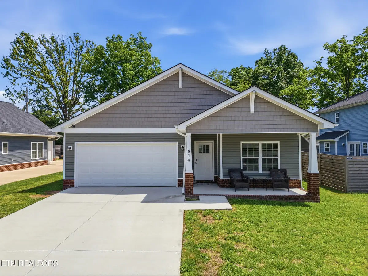 814 Cherry St, Alcoa, TN 37701 - #1