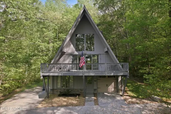 313 Domar Drive, Townsend, TN 37882