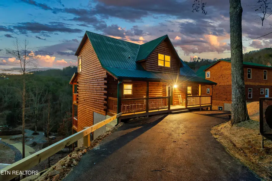 809 String Run Way, Pigeon Forge, TN 37863 - #2