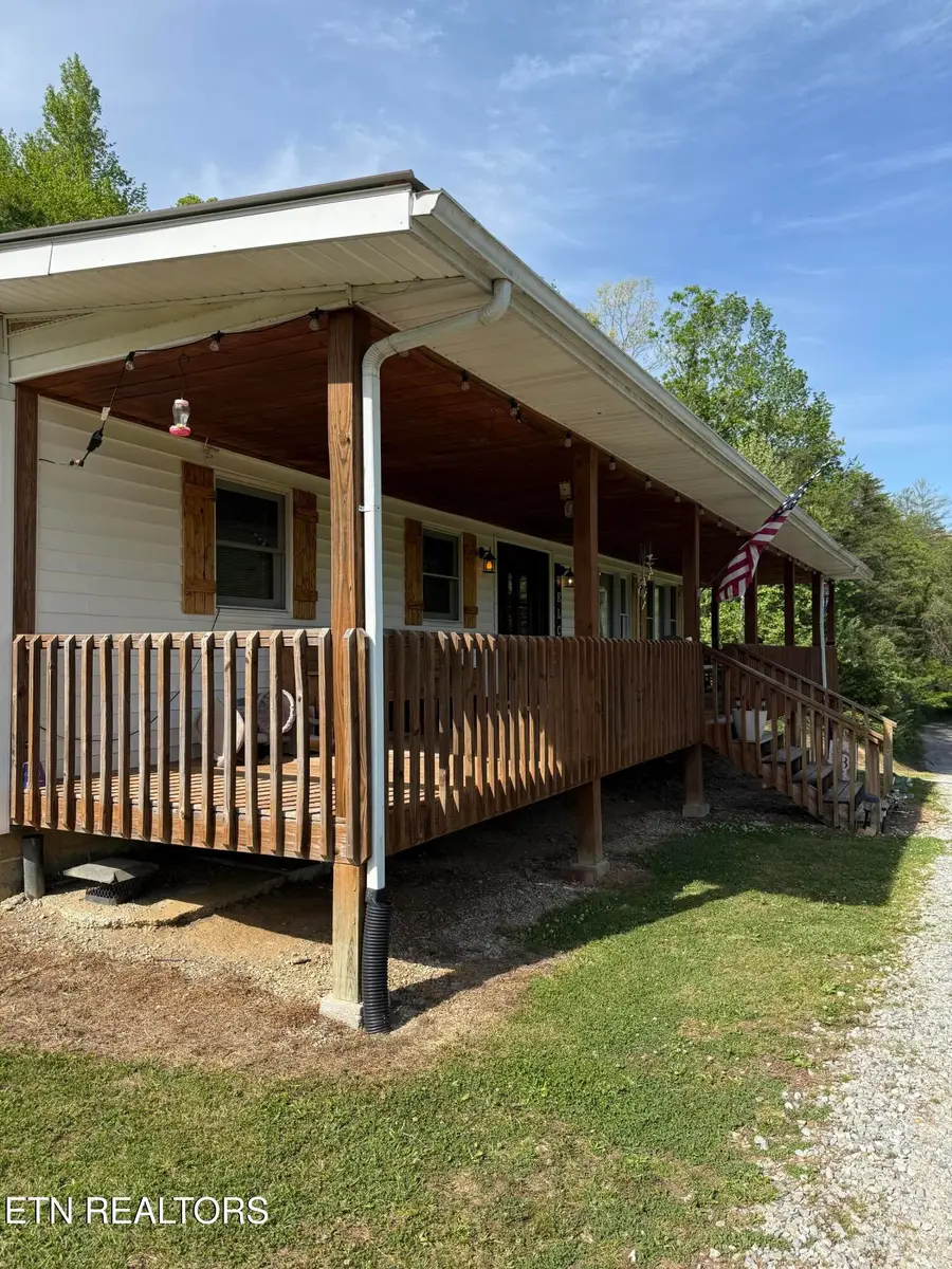 1976 Smoky Creek Rd, Huntsville, TN 37756 - #3