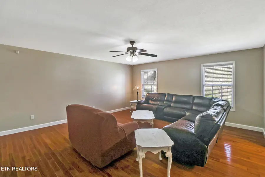 318 Lee Village, Harriman, TN 37748 - #2