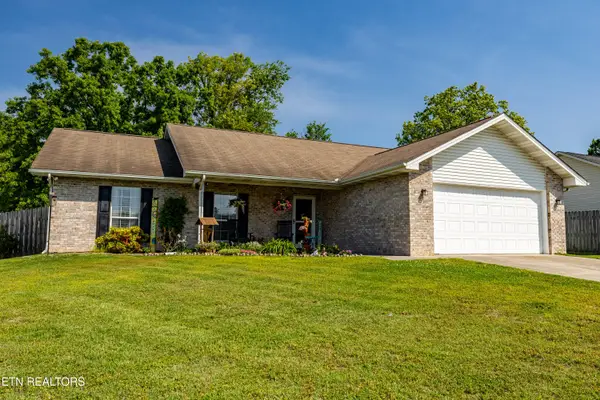 2122 Autumn Oak Circle, Maryville, TN 37801