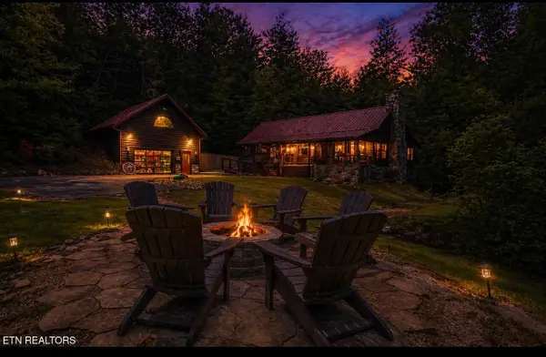 2609 Cedar Falls Way, Sevierville, TN 37862