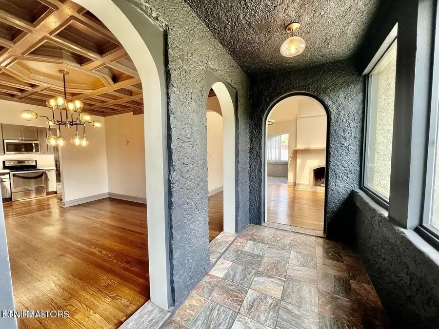 3061 Kingston Pike, Knoxville, TN 37919 - #3
