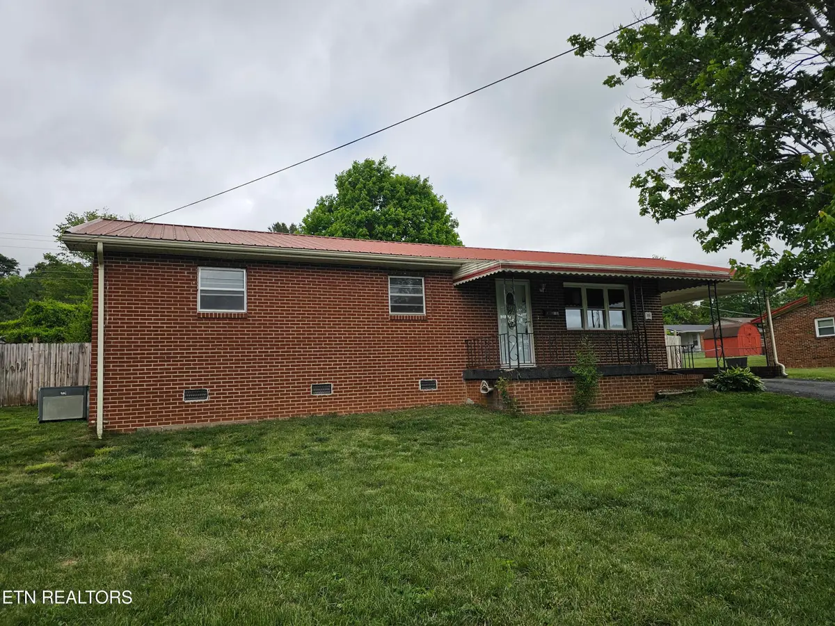306 Wilson Hurst St, Tazewell, TN 37879 - #1