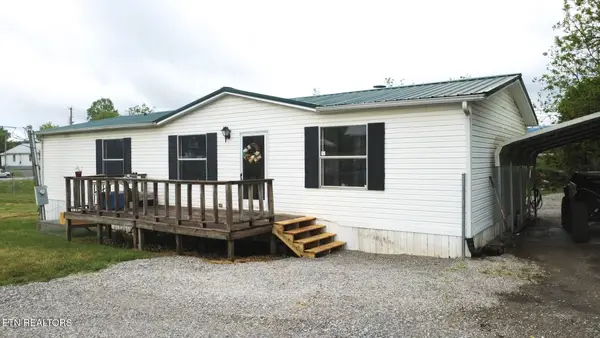 115 Queener St, Jacksboro, TN 37757