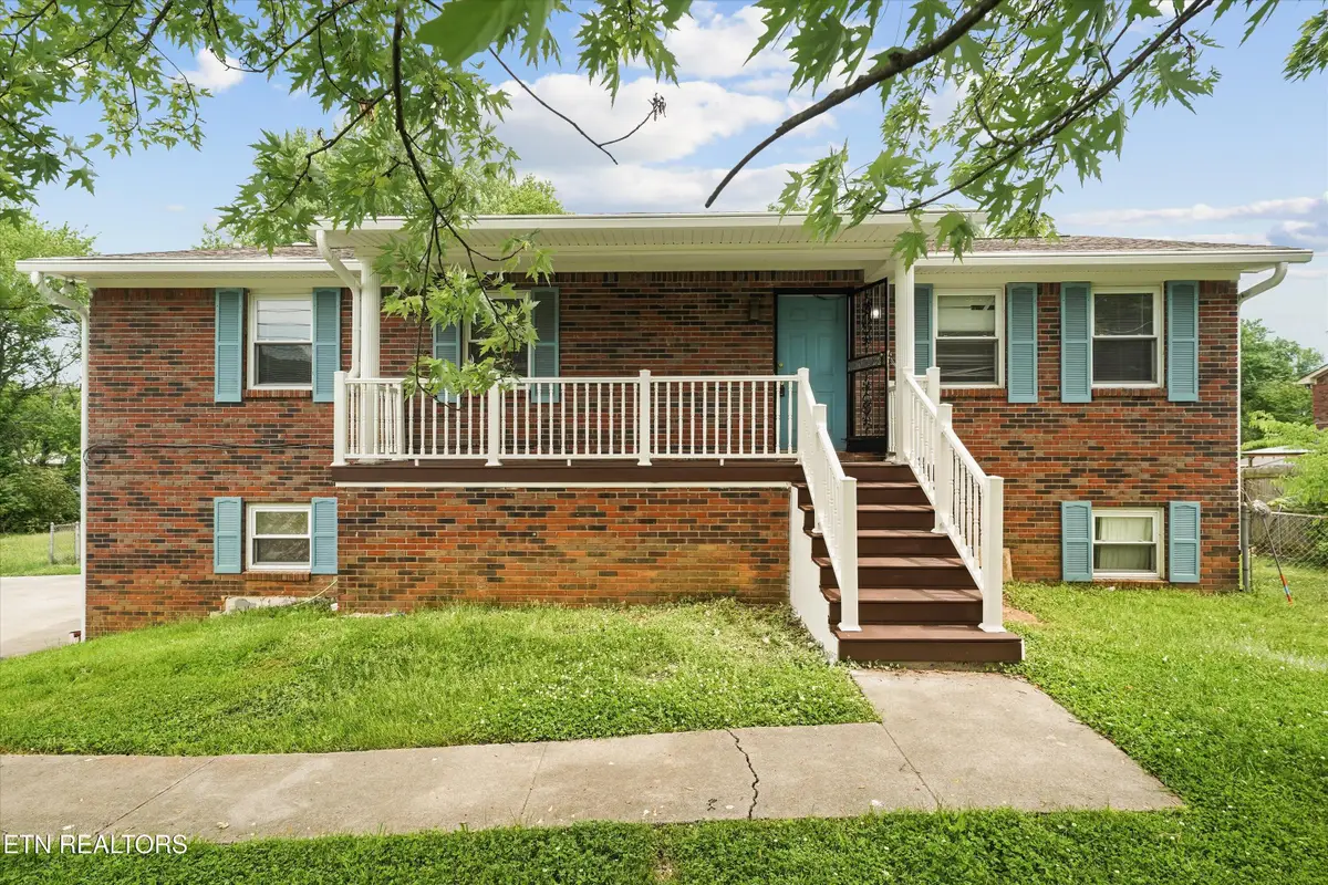 2108 NW Ho Co Ta Ke Lane, Knoxville, TN 37912 - #1